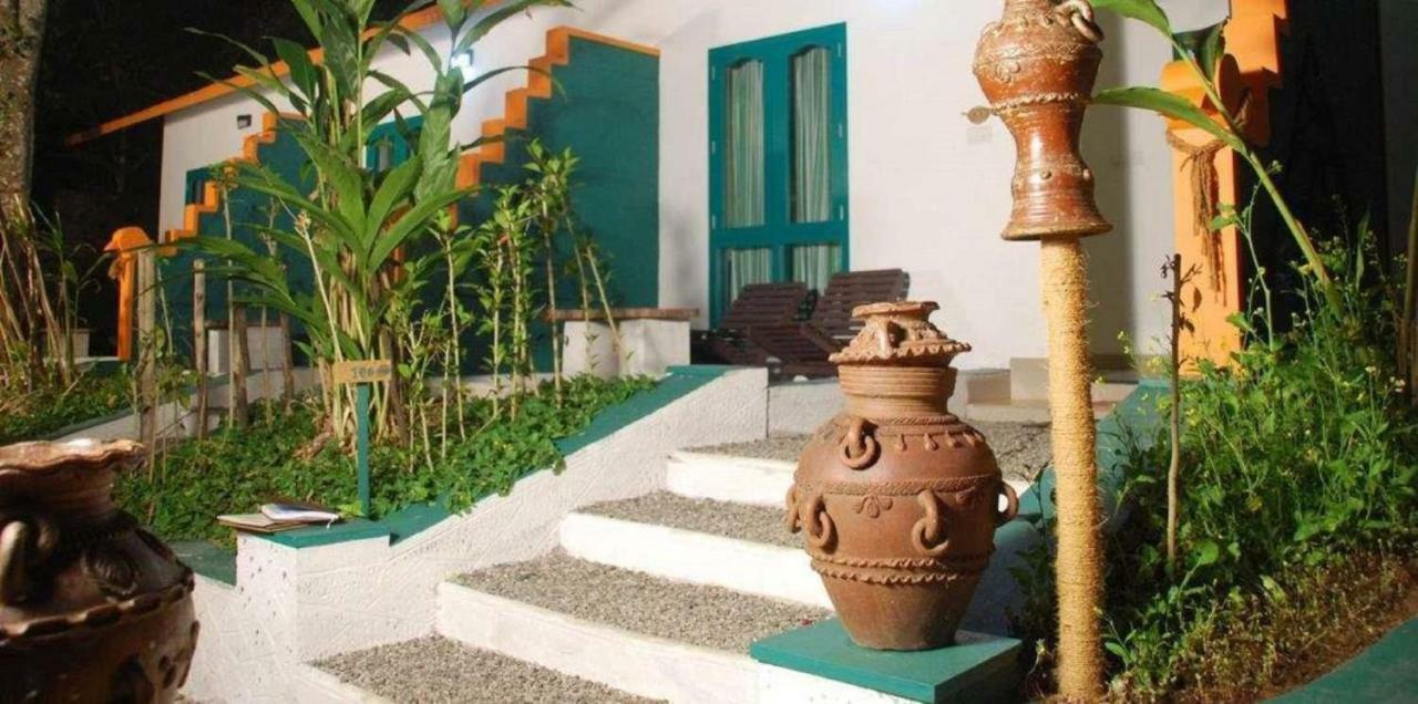 Ventara Resort Thekkady Exterior photo